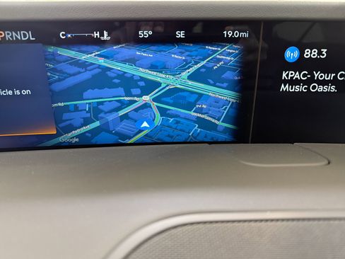 New 2026 Lincoln Nautilus Premier image 16