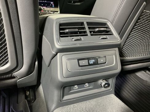 Used 2023 Audi A6 2.0T Premium image 29