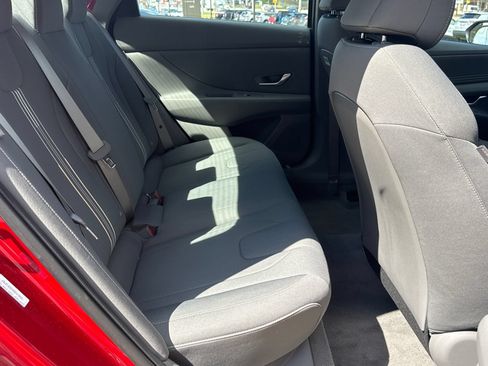 Used 2025 Hyundai Elantra Sport FWD image 15