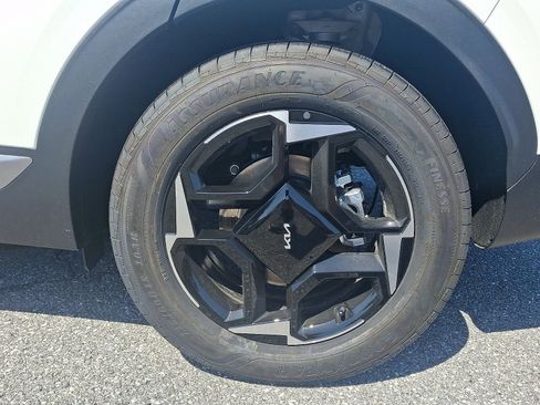 New 2026 Kia Sportage EX image 5