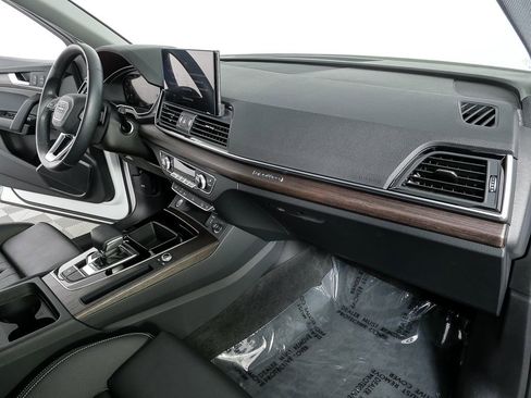 Used 2024 Audi Q5 e Premium w/ Convenience Package AWD/4WD image 22