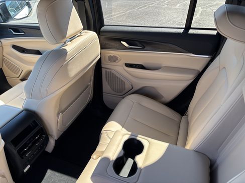 New 2026 Jeep Grand Cherokee Limited AWD/4WD image 20