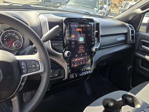 Certified 2025 RAM 2500 Big Horn AWD/4WD image 15