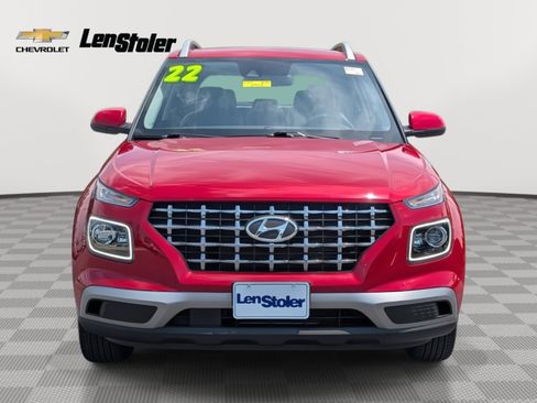Used 2022 Hyundai Venue Limited image 9