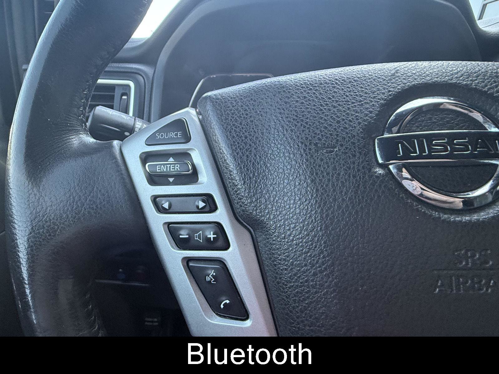 Used 2019 Nissan Titan SV w/ SV Convenience Package AWD/4WD image 15