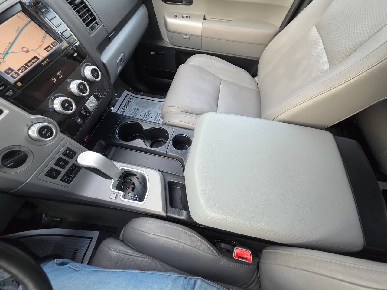 Used 2008 Toyota Sequoia Platinum w/ Cold Area Pkg AWD/4WD image 31
