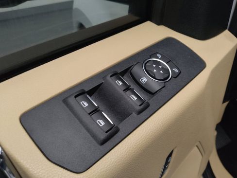 Used 2018 Ford F250 XLT w/ XLT Value Package AWD/4WD image 27