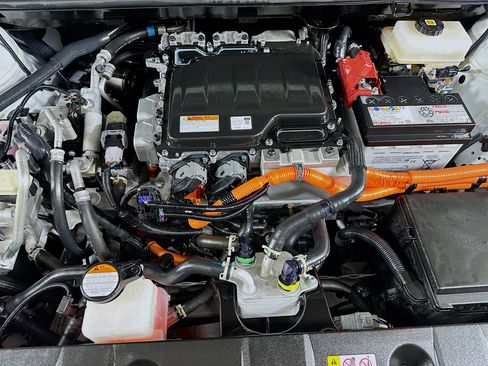 Used 2024 Toyota bZ4X FWD w/ Weather Package image 33
