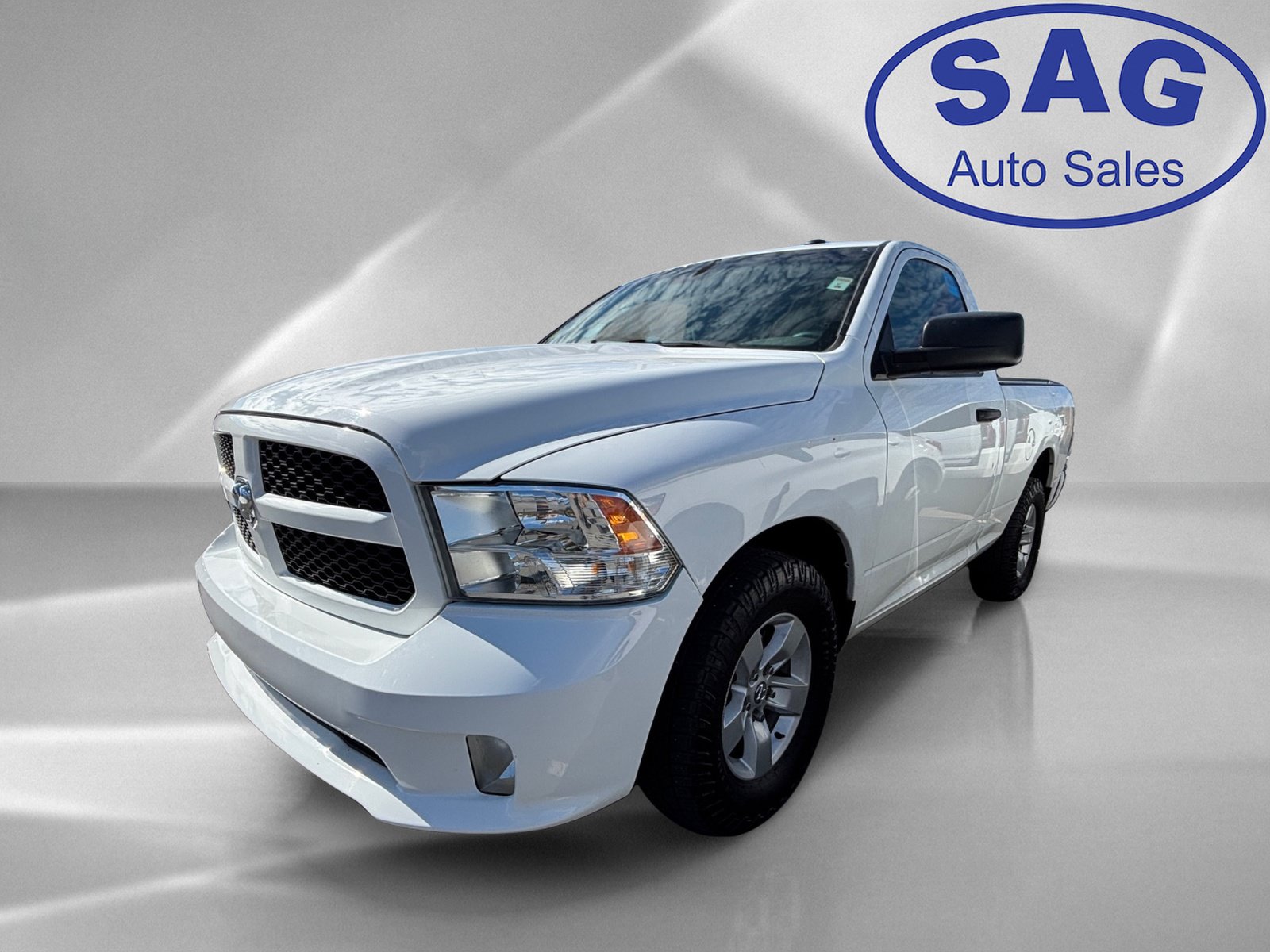 Used 2018 RAM 1500 Express RWD image 5