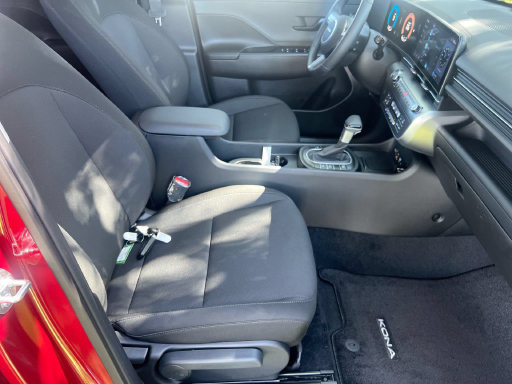Used 2026 Hyundai Kona SEL Sport FWD image 19