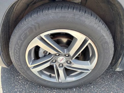 Used 2020 GMC Terrain SLT AWD/4WD image 2