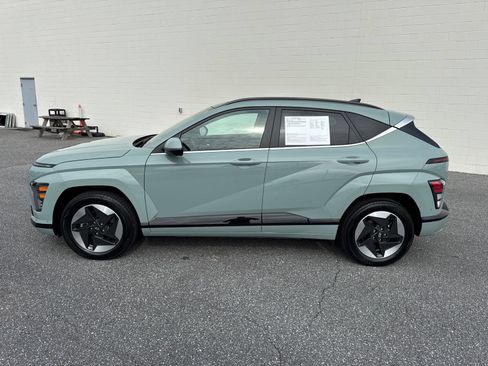 Certified 2025 Hyundai Kona Limited FWD image 5