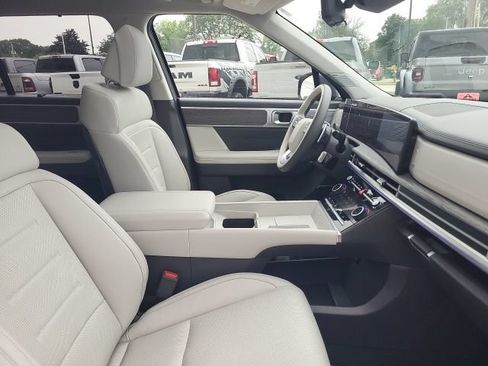 Used 2025 Hyundai Santa Fe Calligraphy AWD/4WD image 22