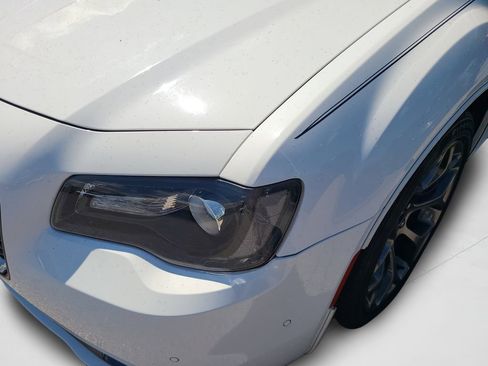Used 2018 Chrysler 300 S w/ 300S Premium Group RWD image 26