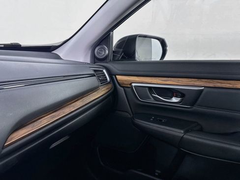 Used 2021 Honda CR-V Touring image 38
