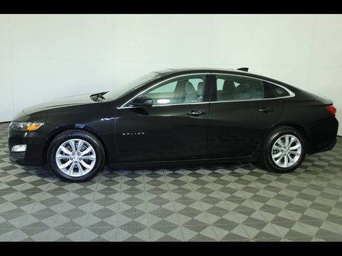 Used 2021 Chevrolet Malibu LT FWD image 14