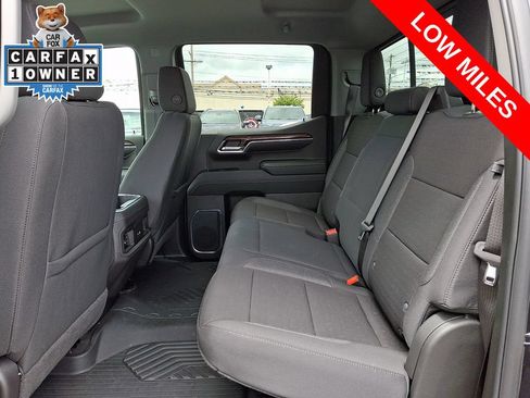 Used 2024 Chevrolet Silverado 1500 LT Trail Boss w/ Convenience Package II AWD/4WD image 10