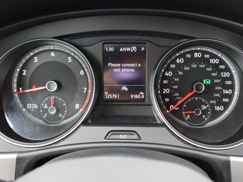 Used 2021 Volkswagen Atlas Cross Sport SE FWD image 23