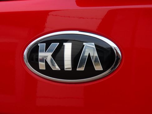 Used 2021 Kia Soul EX image 17