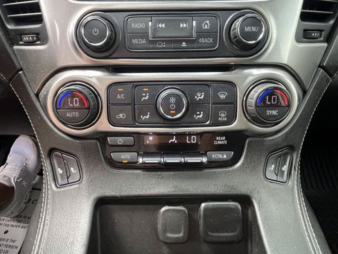 Used 2019 Chevrolet Suburban LT AWD/4WD image 13