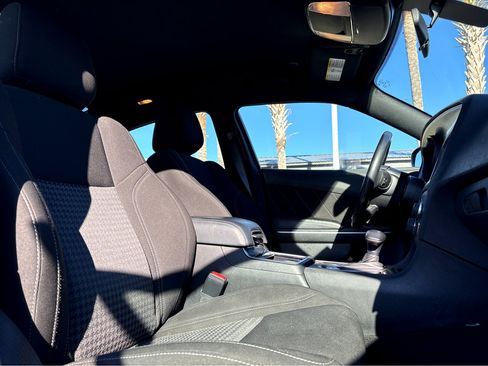 Used 2023 Dodge Charger SXT image 11
