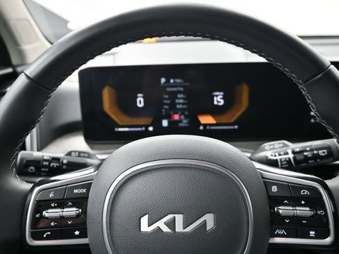 Certified 2025 Kia Sorento X-Line EX AWD/4WD image 15