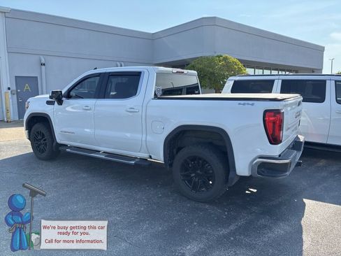 Used 2022 GMC Sierra 1500 SLE AWD/4WD image 3