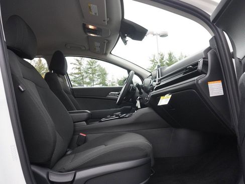 Used 2023 Kia Sportage LX image 30