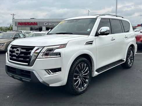 Used 2023 Nissan Armada Platinum w/ Captain's Chairs Package AWD/4WD image 7