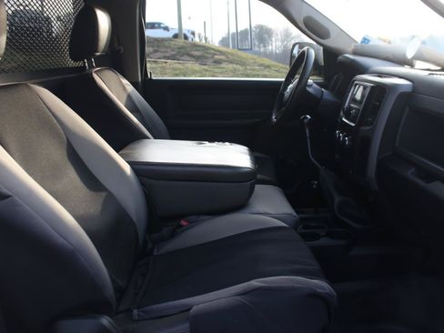 Used 2014 RAM 5500 Tradesman w/ Chrome Appearance Group AWD/4WD image 24