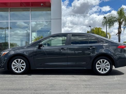 Used 2025 Toyota Corolla LE w/ LE Premium Package FWD image 9
