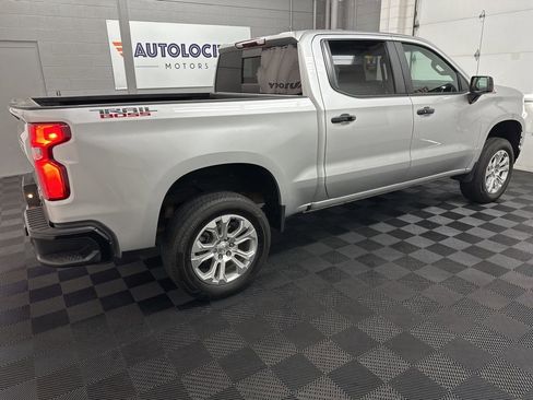 Used 2021 Chevrolet Silverado 1500 LT Trail Boss w/ Convenience Package II AWD/4WD image 10