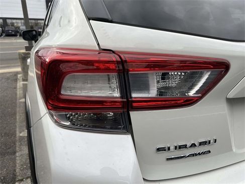 Used 2018 Subaru Crosstrek 2.0i Premium image 11