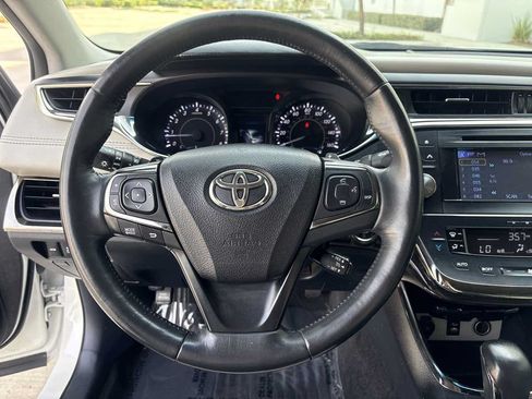 Used 2014 Toyota Avalon XLE Touring FWD image 21