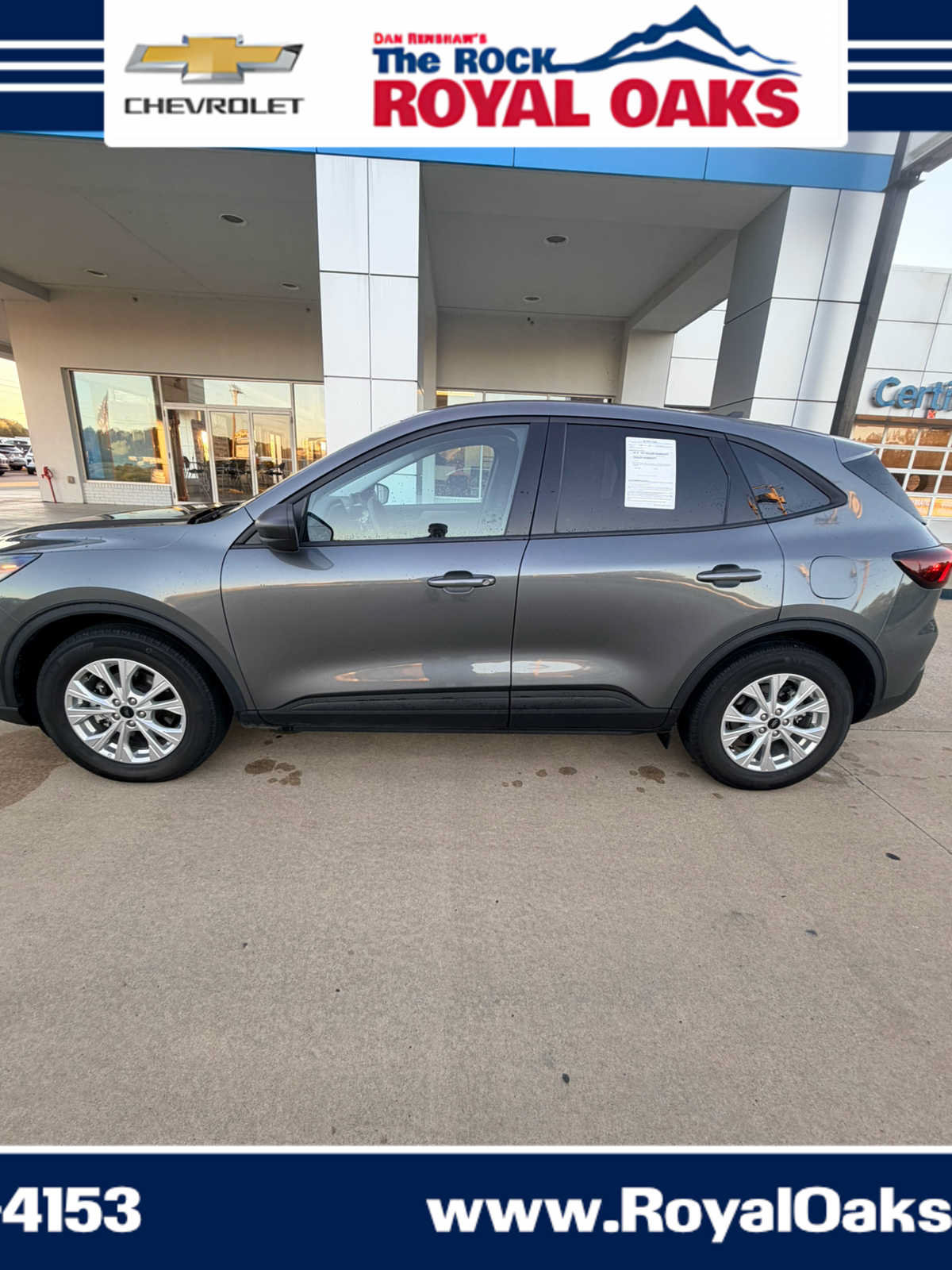 Used 2025 Ford Escape Active FWD image 2