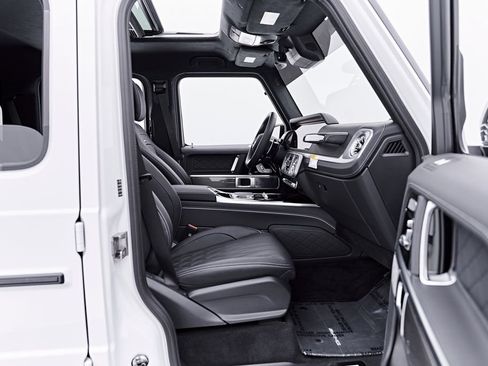 Used 2026 Mercedes-Benz G 63 AMG 4MATIC image 38