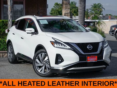 Used 2020 Nissan Murano SL w/ Moonroof Package FWD image 2