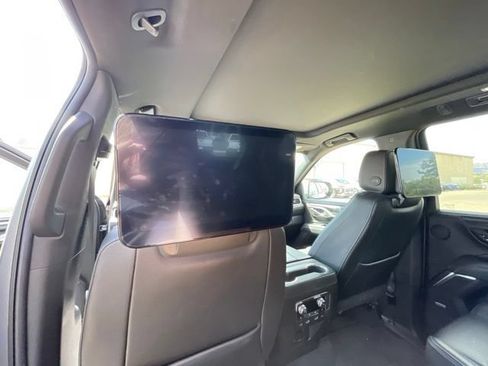 Used 2021 GMC Yukon Denali w/ Denali Ultimate Package AWD/4WD image 13