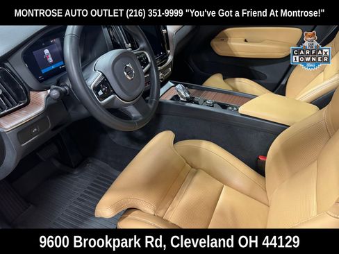 Used 2023 Volvo XC60 B5 Ultimate w/ Climate Package image 13