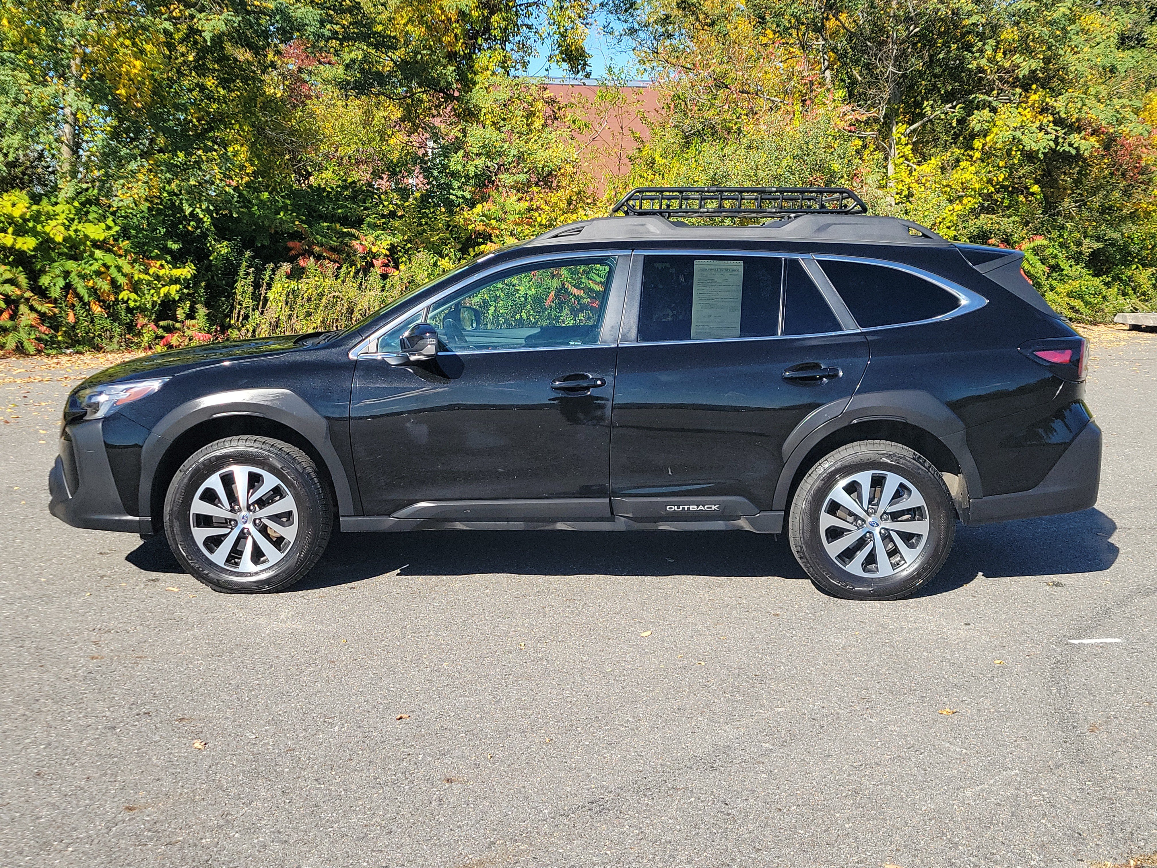 Used 2024 Subaru Outback Premium AWD/4WD image 8