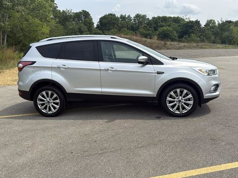 Used 2017 Ford Escape Titanium w/ Canadian Touring Package FWD image 4