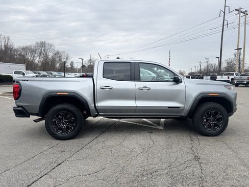 Used 2025 GMC Canyon Elevation w/ Convenience Package image 7