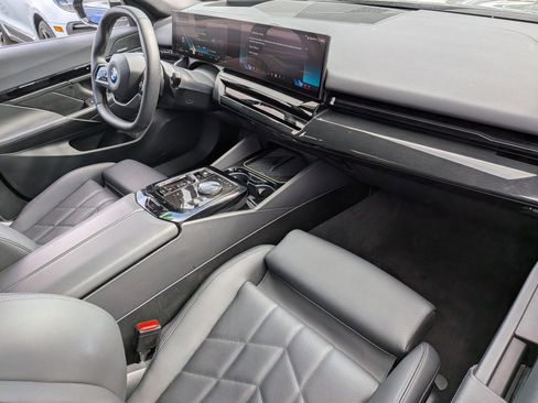 Used 2025 BMW 530i 530i image 17