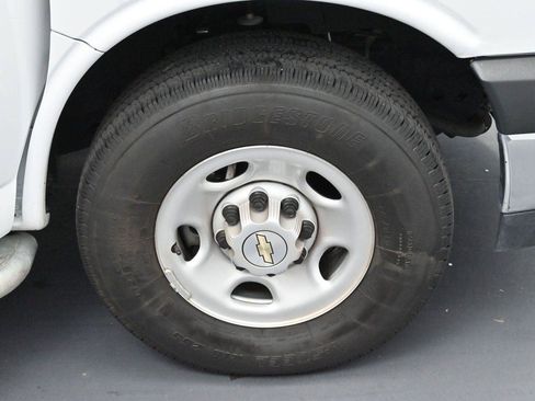 Used 2024 Chevrolet Express 2500 w/ Driver Convenience Package RWD image 26