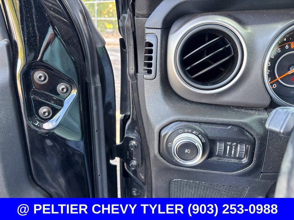 Used 2020 Jeep Wrangler Unlimited Sport AWD/4WD image 13