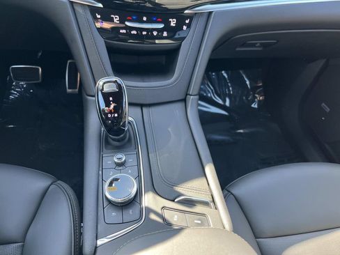 Certified 2025 Cadillac XT6 Sport w/ Platinum Package image 36