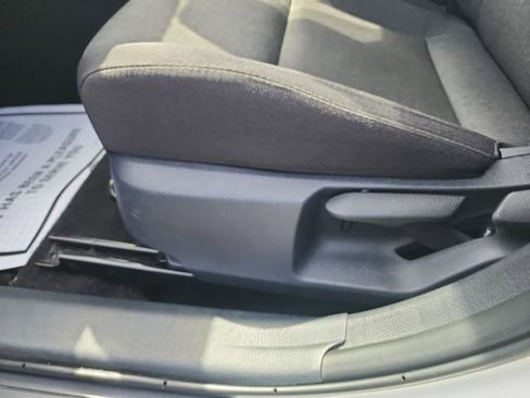 Used 2025 Toyota Camry LE image 15