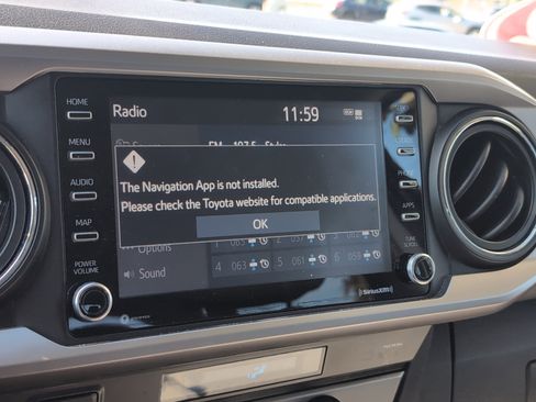 Used 2022 Toyota Tacoma SR5 w/ Technology Package image 24