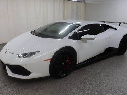 Used 2015 Lamborghini Huracan LP 610-4 AWD/4WD image 3