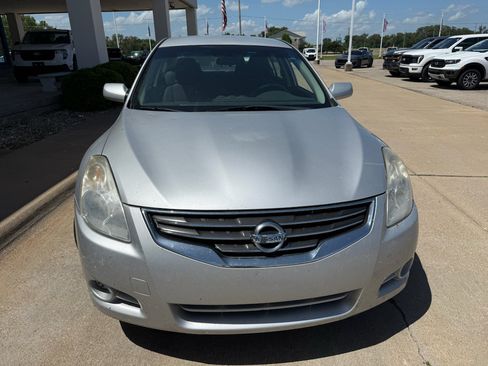 Used 2011 Nissan Altima 2.5 S FWD image 7
